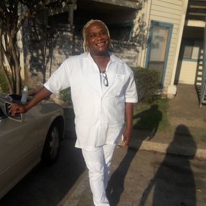 Meet your Posher, Hilton